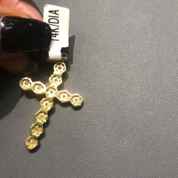 14k yellow gold diamond cross - Picture 5 of 8